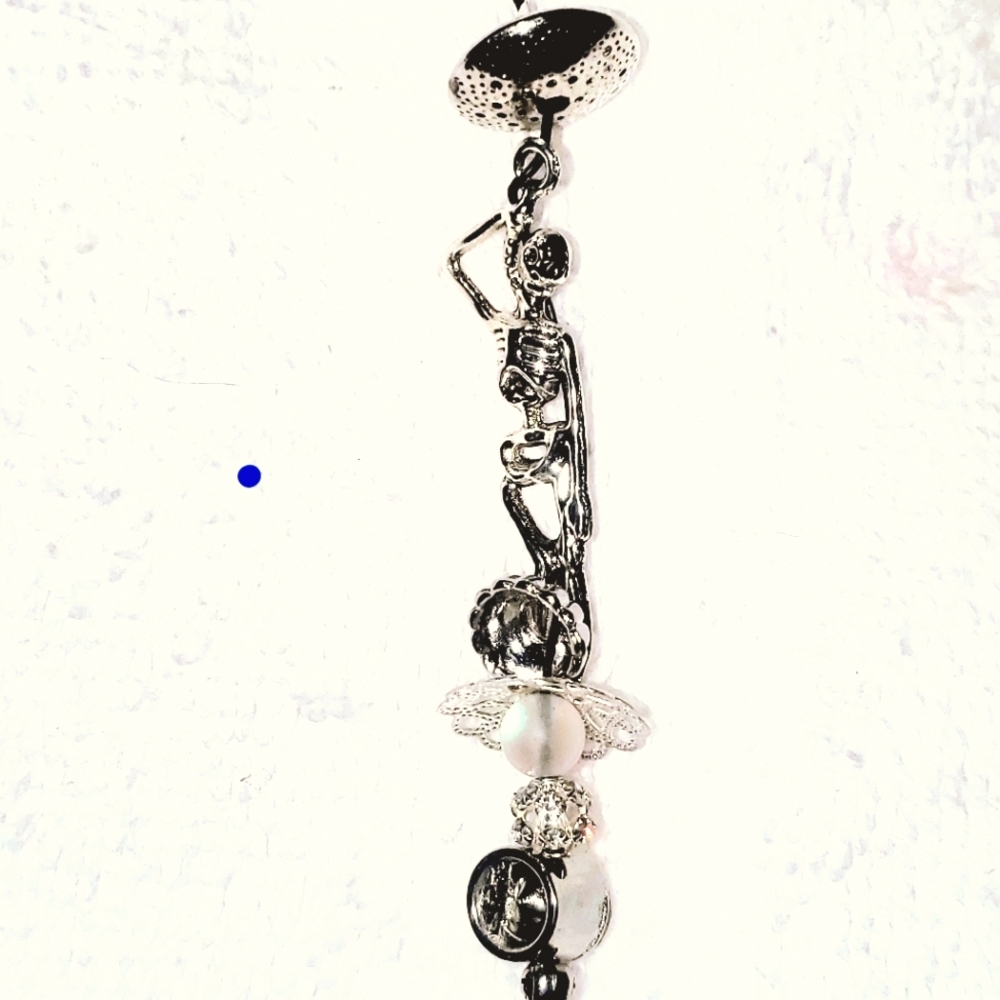 Sun catcher for car's rearview mirror